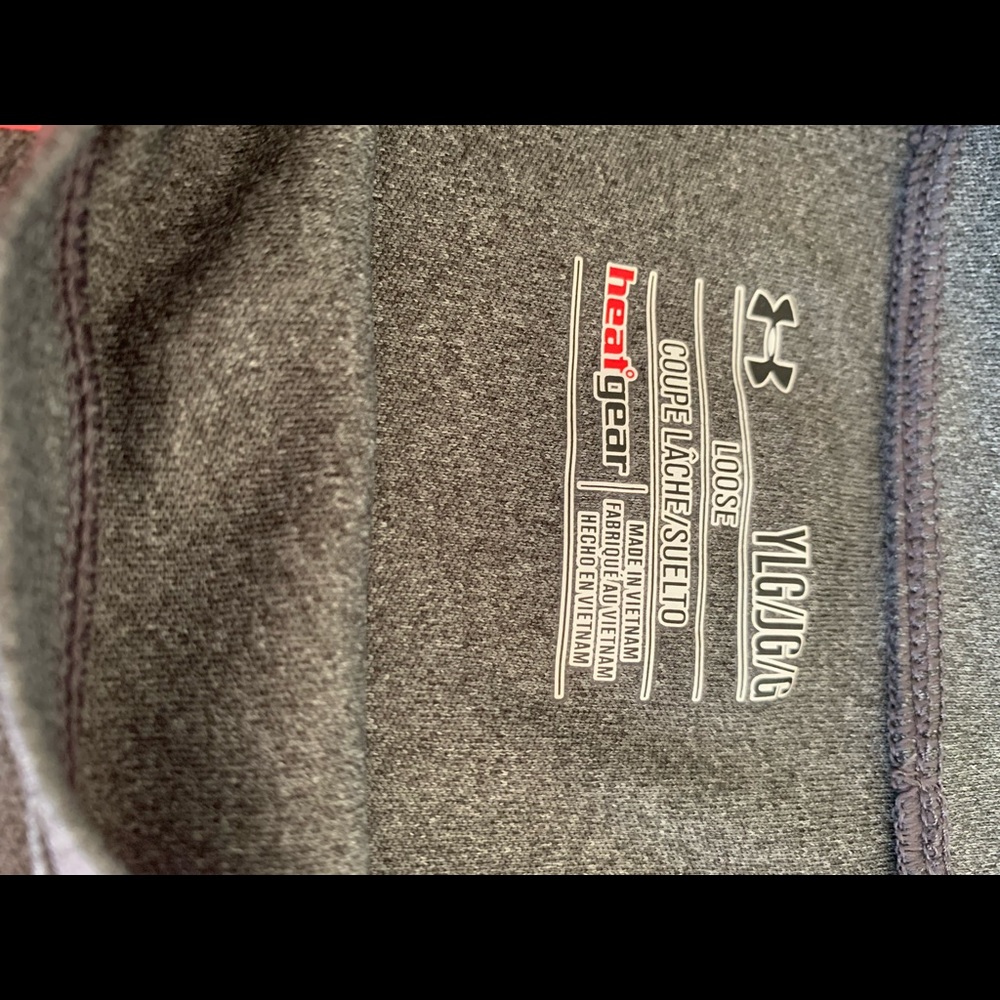 Youth Under Armour t shirt - Picture 3 of 3